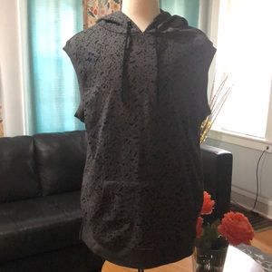 Carbon Men’s  Hooded Gray Black Sleeveless Top XXL